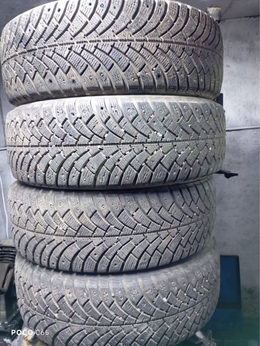Продам шины 215/65/16 комплект