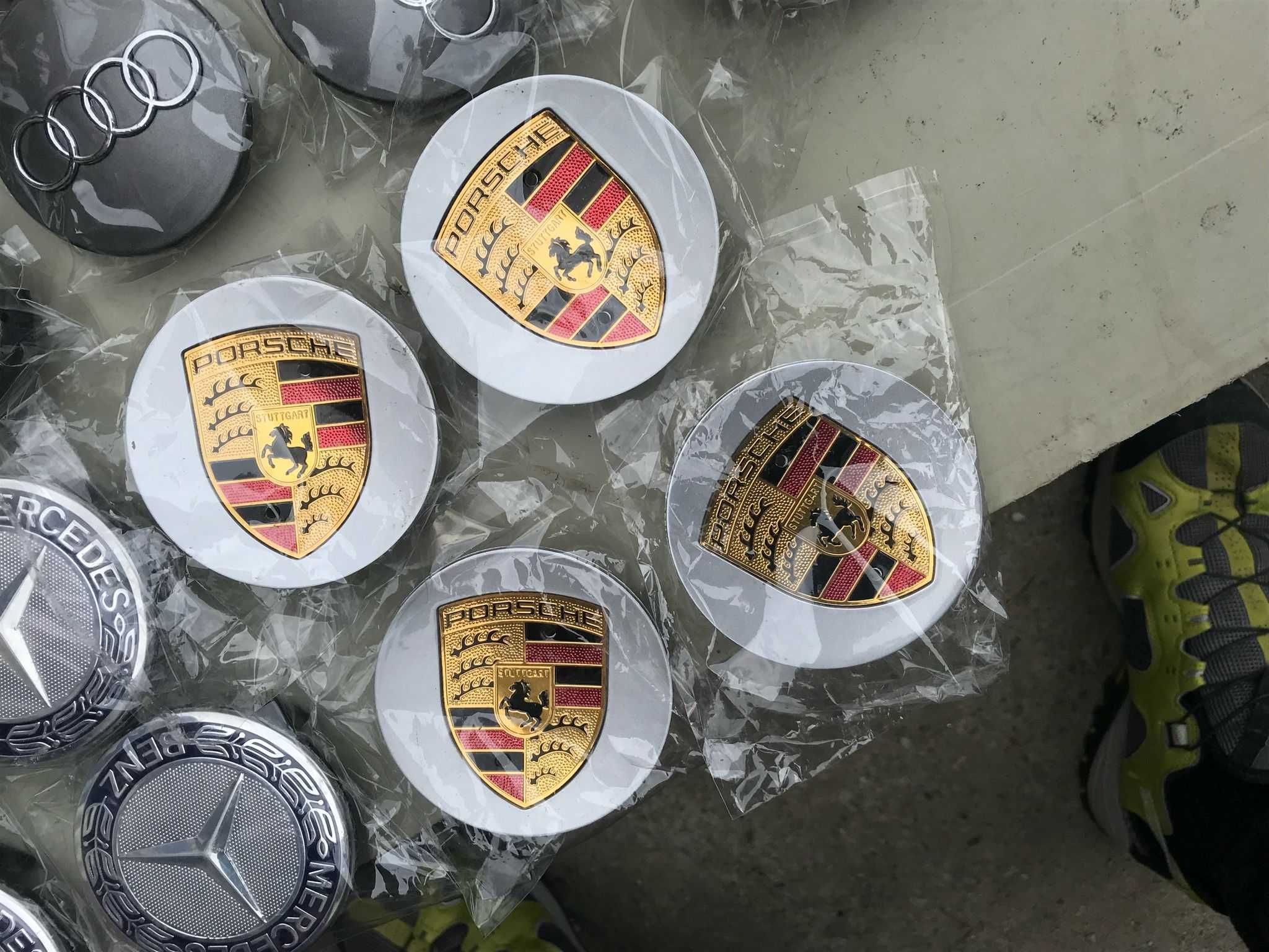 Capace Jante roti  Mercedes BMW AUDI 61mm 68mm