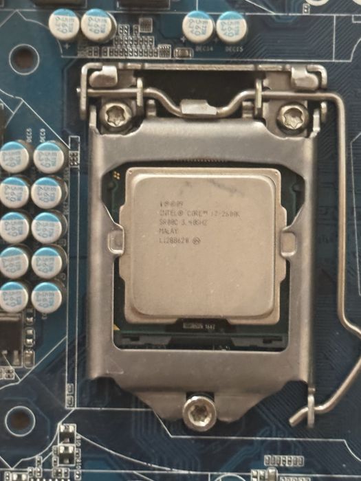 Placi de baza - Amd, intel 4 buc cititi descrierea