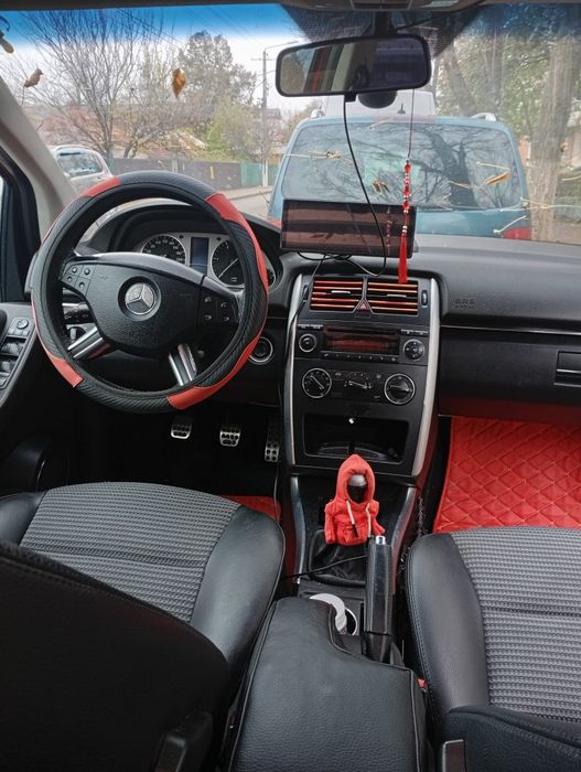 Vând Mercedes B200 , 2.0 CDI