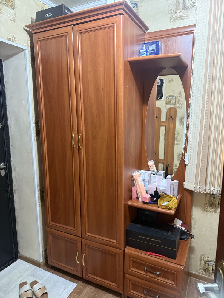 Продается прихожка в комплекте