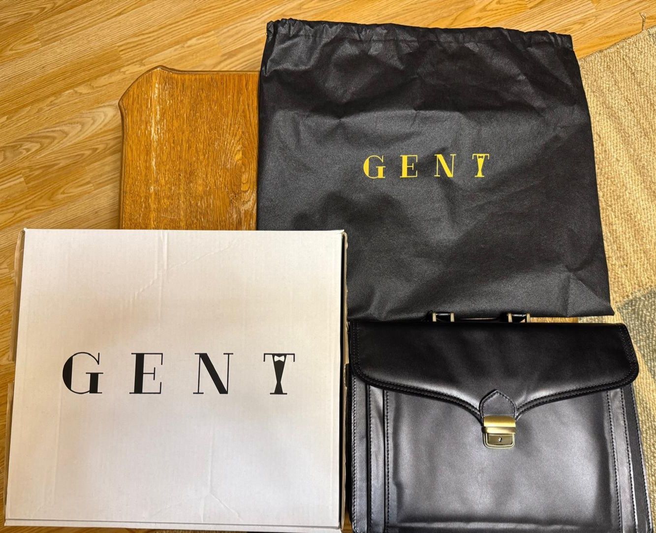 Servieta barbati de piele neagra GENT