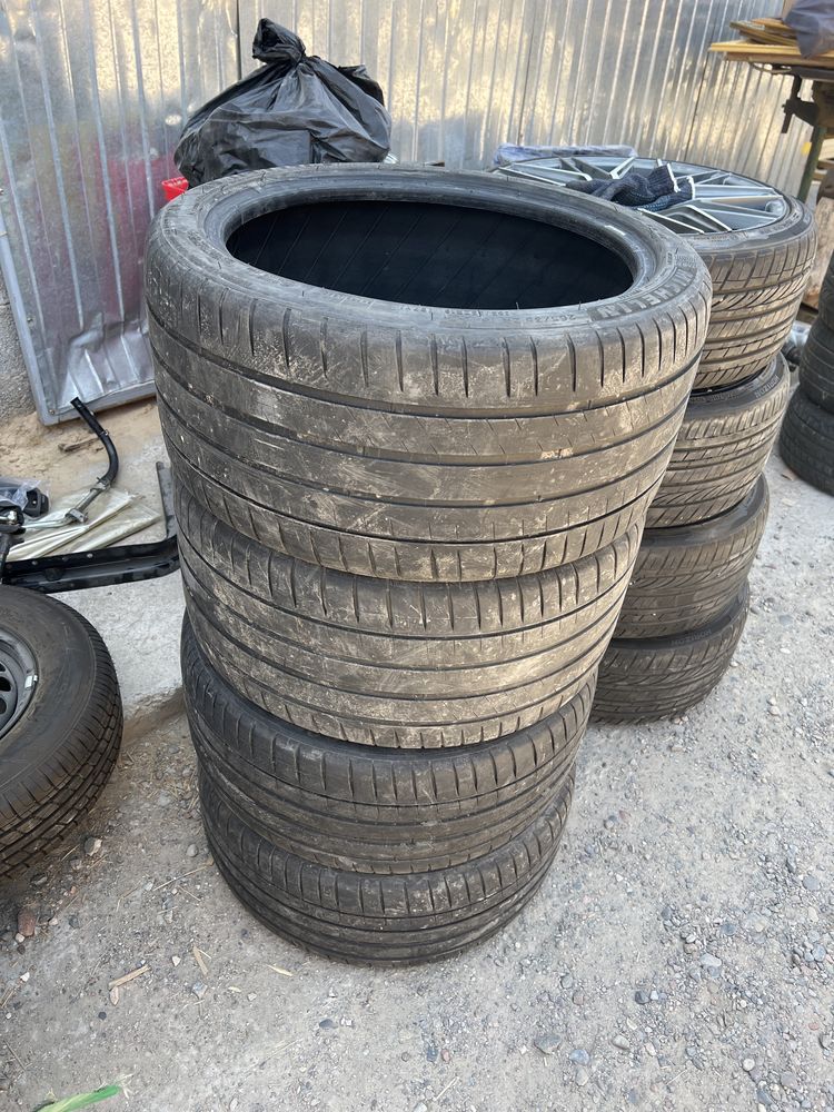 Michelin pilot sport 4 R18 265/35/18; 235/40/18