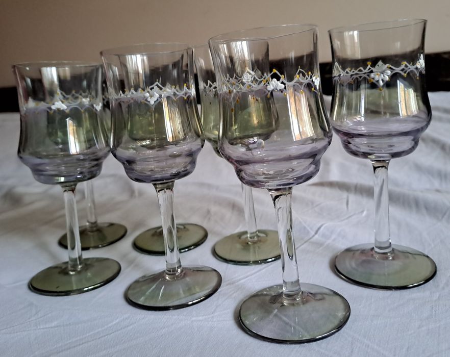 7 pahare vintage cu model decorativ