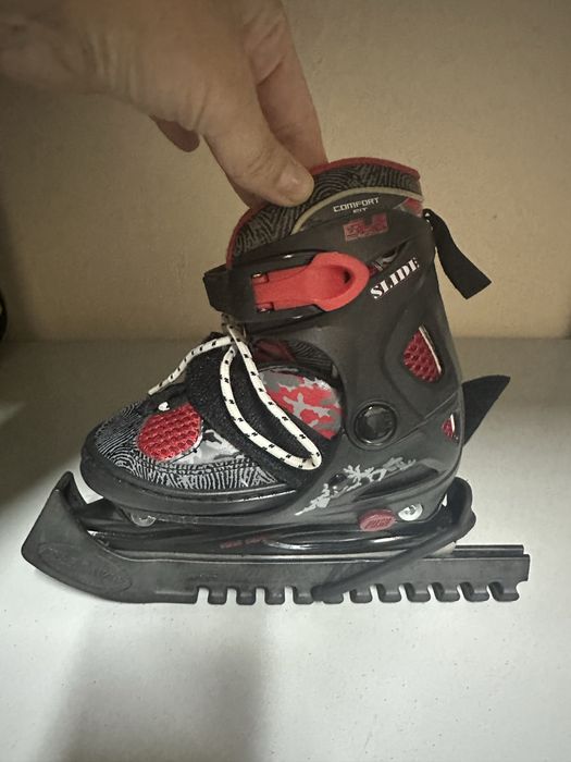 Коньки детские, практически новые