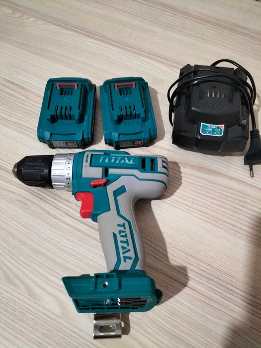 Шуруповерт TOTAL TDLI2002