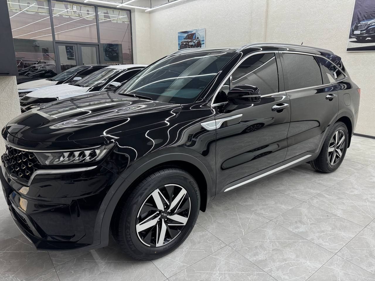 Kia sarento 2023 yil sotiladi