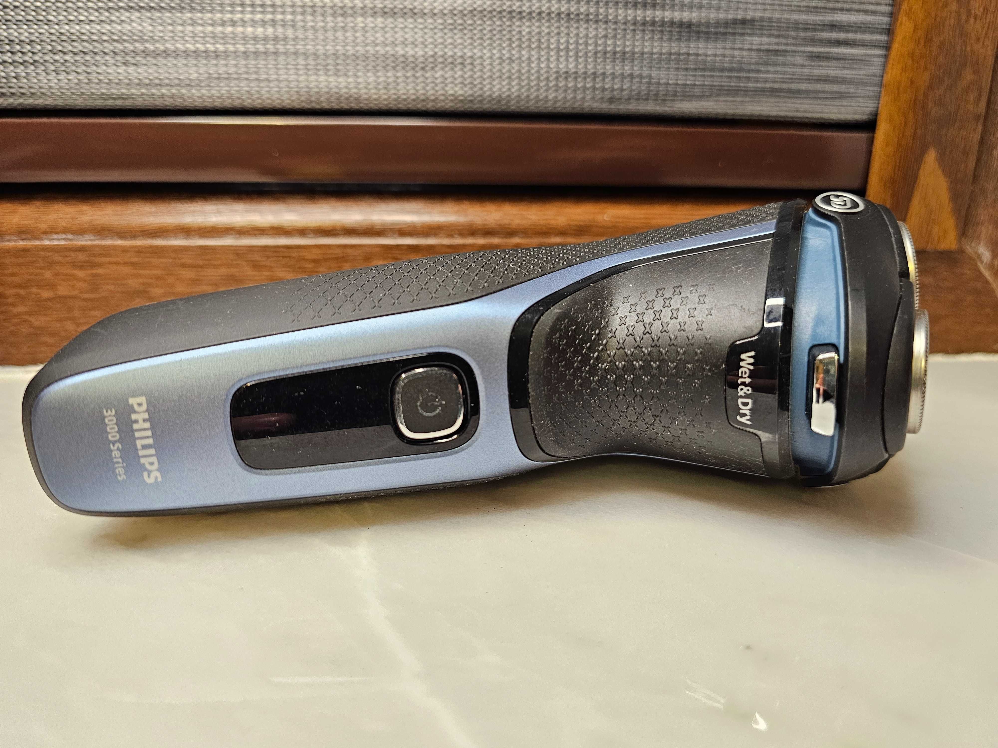 Самобръсначка Philips Shaver Series 3000 S3144/00,