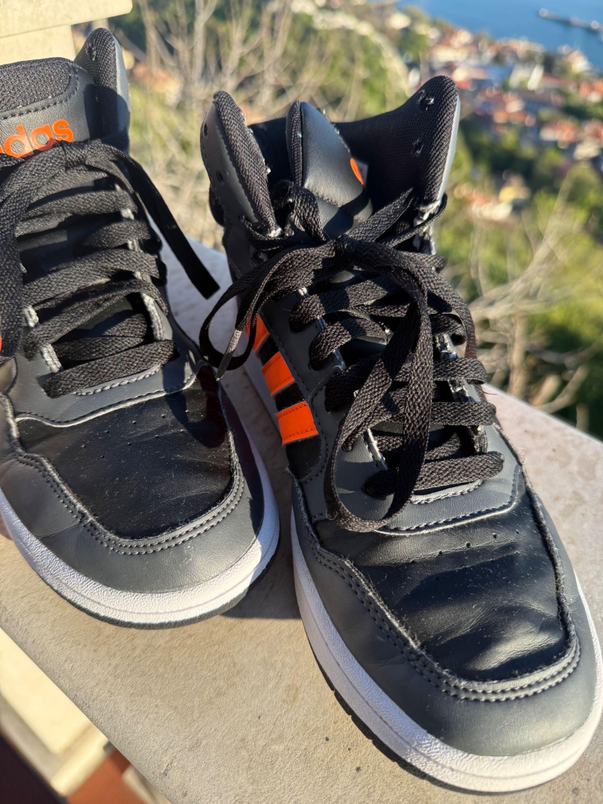 Маратонки ADIDAS