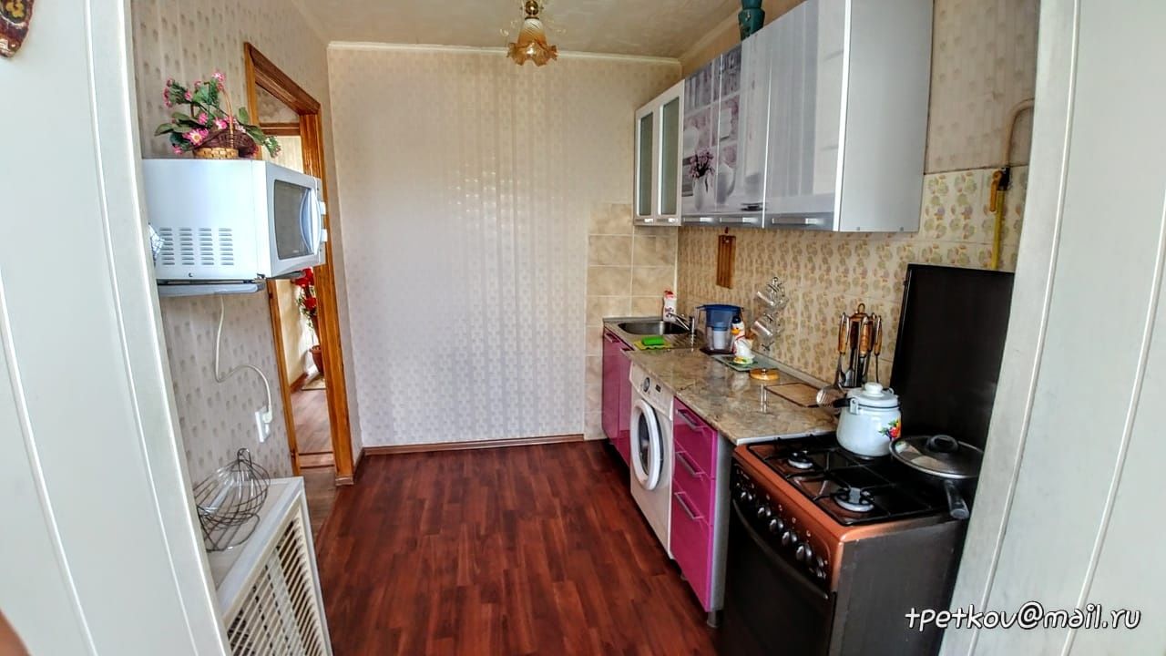 Просторная ,чистая ,теплая2 ком 8 микр 12000, 1 ком 3" б микр 8000т.