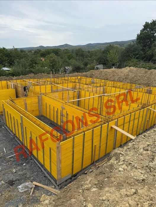 Panouri cofraj tip doka triplu-stratificat