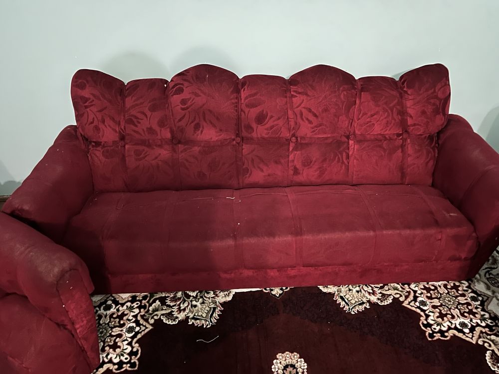Divan kresla sotiladi holati yaxshi