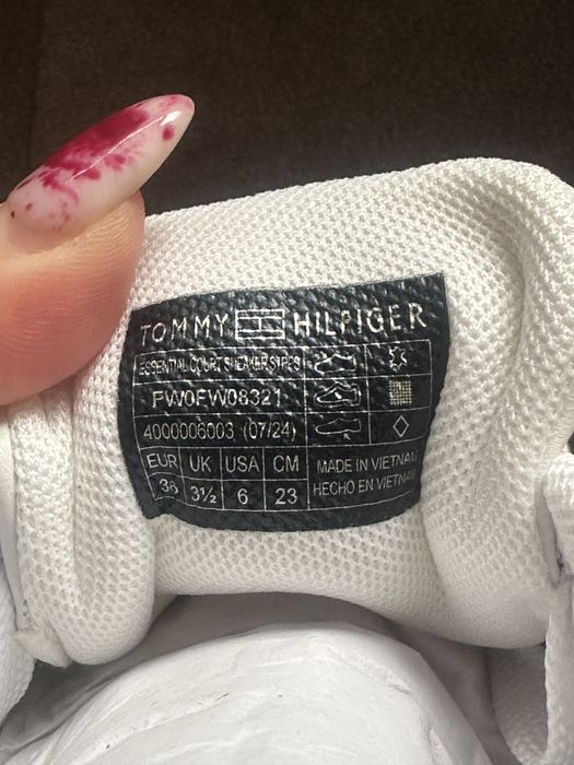 Чисто нови маратонки Tommy Hilfiger – номер 36