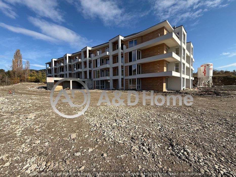 Двустаен апартамент, в новострояща се жилищна сграда в Свети Влас! Бе