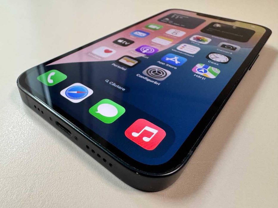  Apple / iPhone 14 128 Gb / Midnight