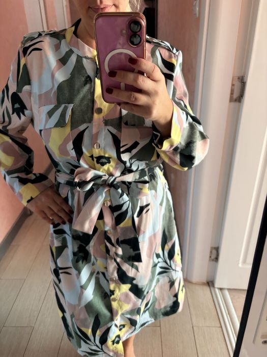 Рокля Mohito 42 размер