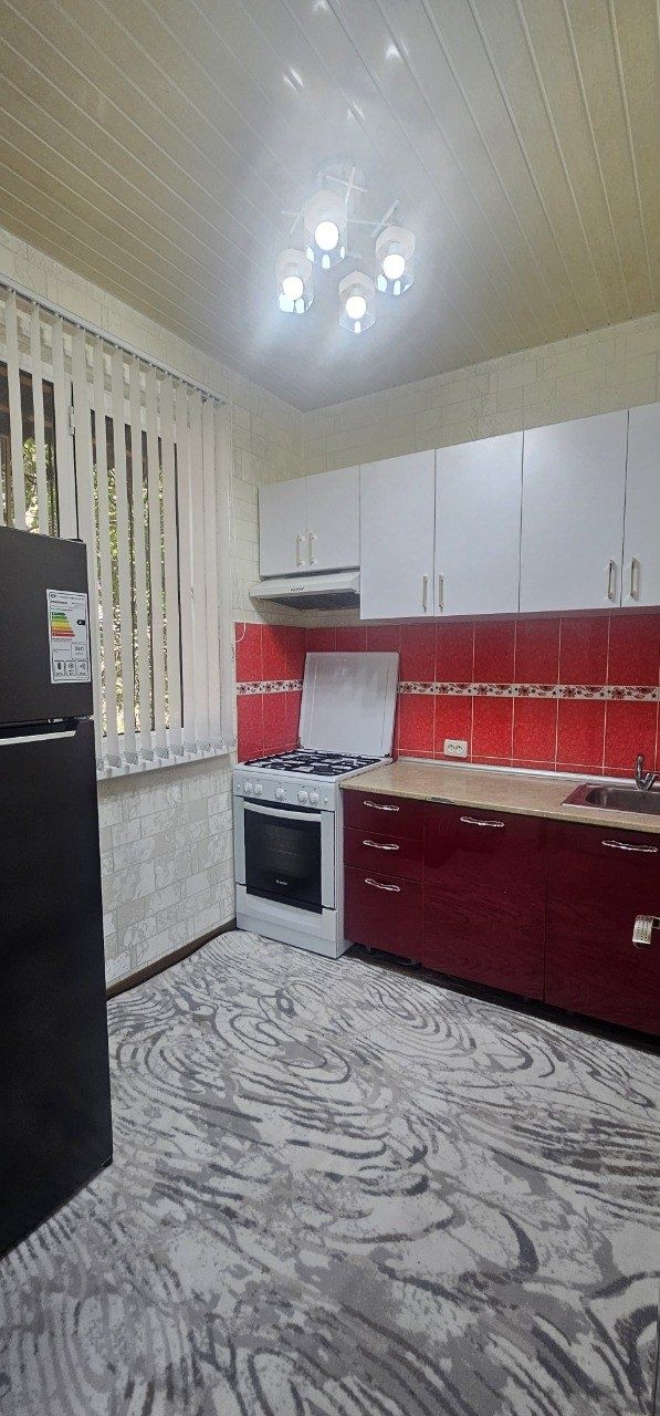 Продаётся квартира Чиланзар 10 2/2/4. Разделка. Можно в ипотеку
