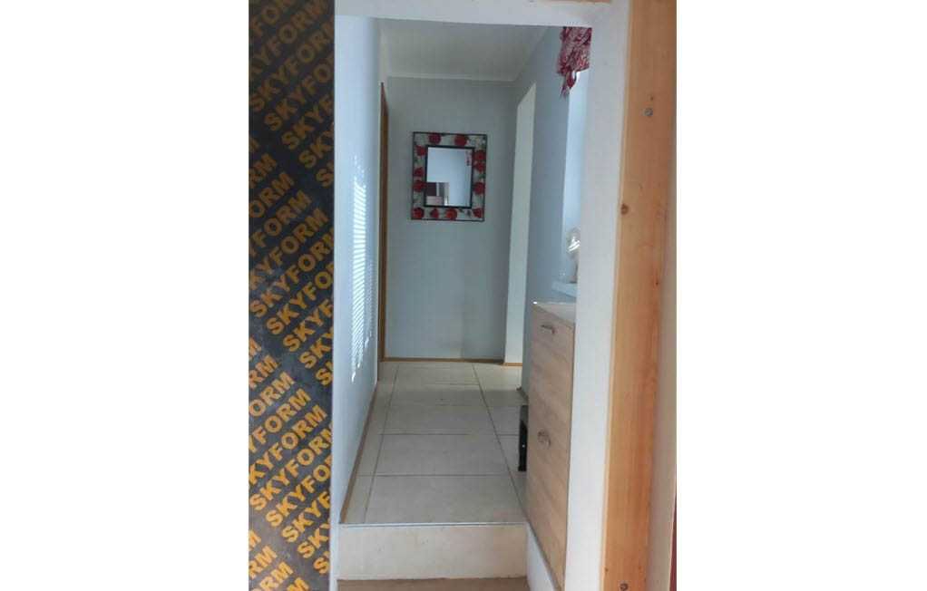 Продава се Къща в Тервел - 100 кв.м за 679 €/кв.м - Снимка #12