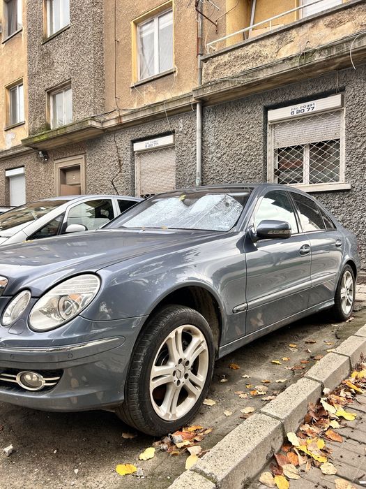 Mercedes E-klasa W211.avtomat.мерцедес Е-класа W211. За части 3.5 бенз
