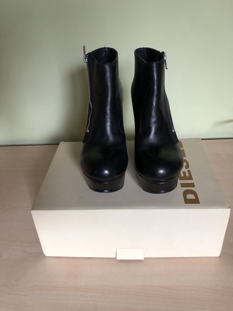 Кожени платформи DIESEL