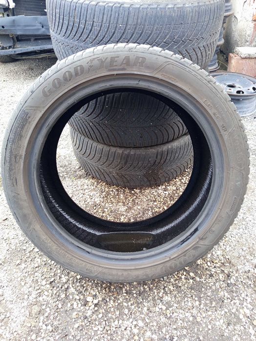 Зимни гуми м+s 225/45R17/94w Good Year