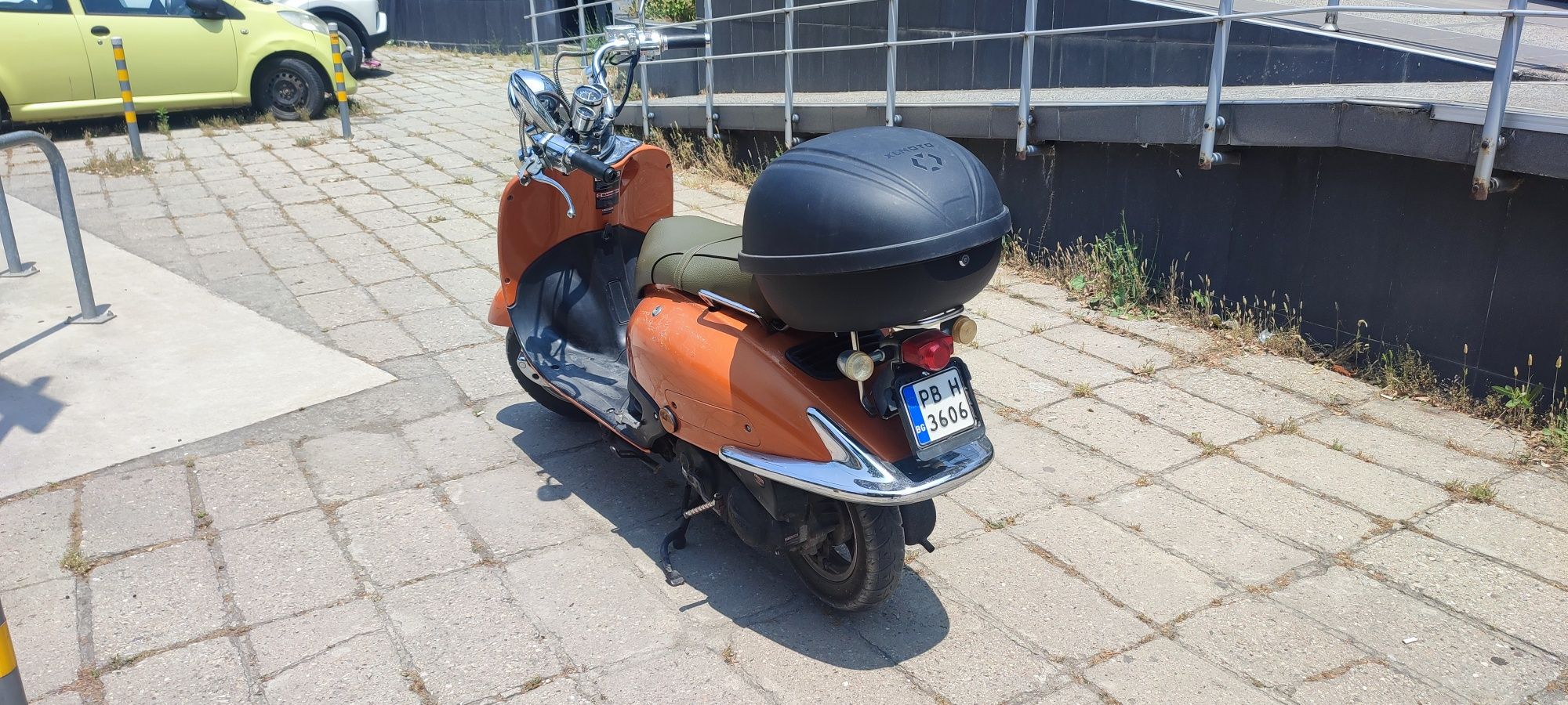 Продавам скутер FOSTI FT50 KTE