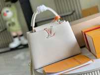 Geanta Louis Vuitton Capuciness
