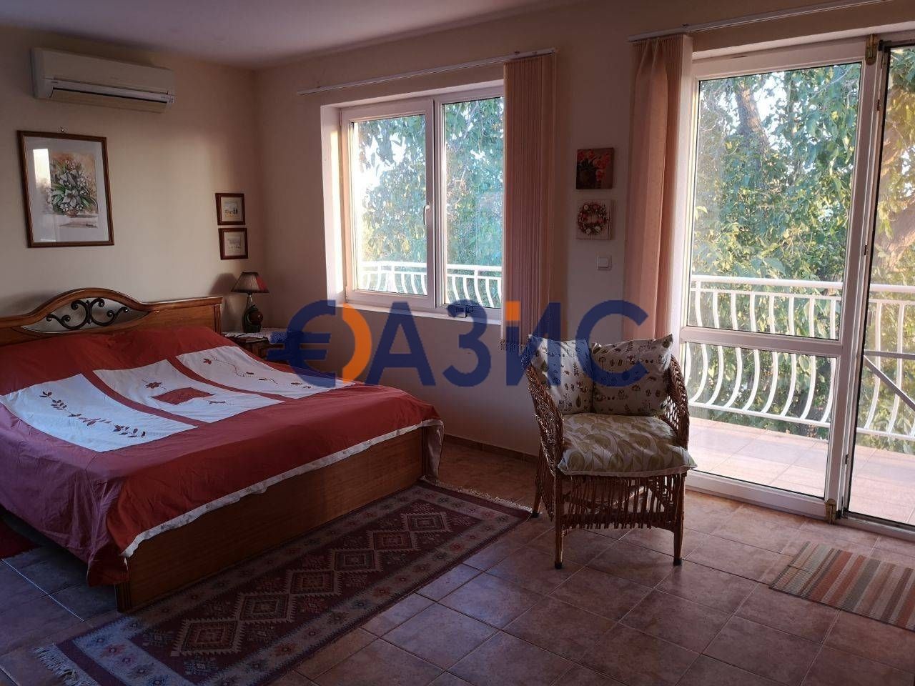 Двуетажна къща В С. Горица обл. Бургас, 180 кв. м,
