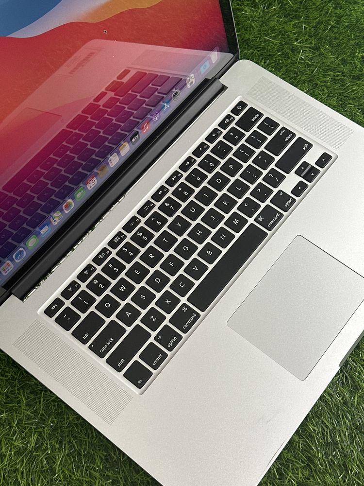 Apple MacBook Pro. Выгодно купите в Актив Ломбард