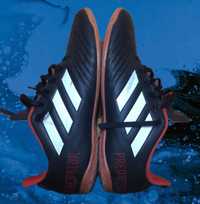 Vând pantofi sport Adidas Predator nr.40