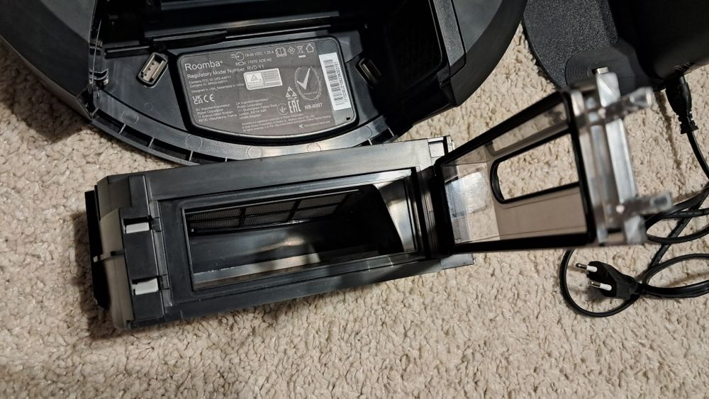 Robotul aspirator iRobot Roomba