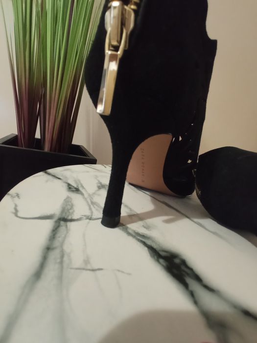 Pantofi eleganți Zara