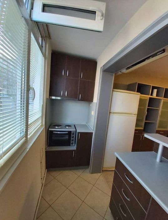 Дава се под наем Тристаен апартамент в Бургас, Меден рудник - зона А - 70 кв.м за 372.3 € - Снимка #3