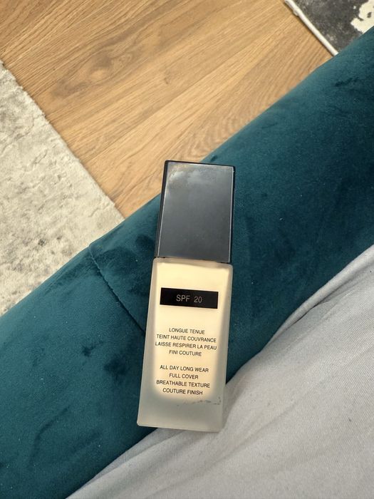 fond de ten,nou,nefolosit