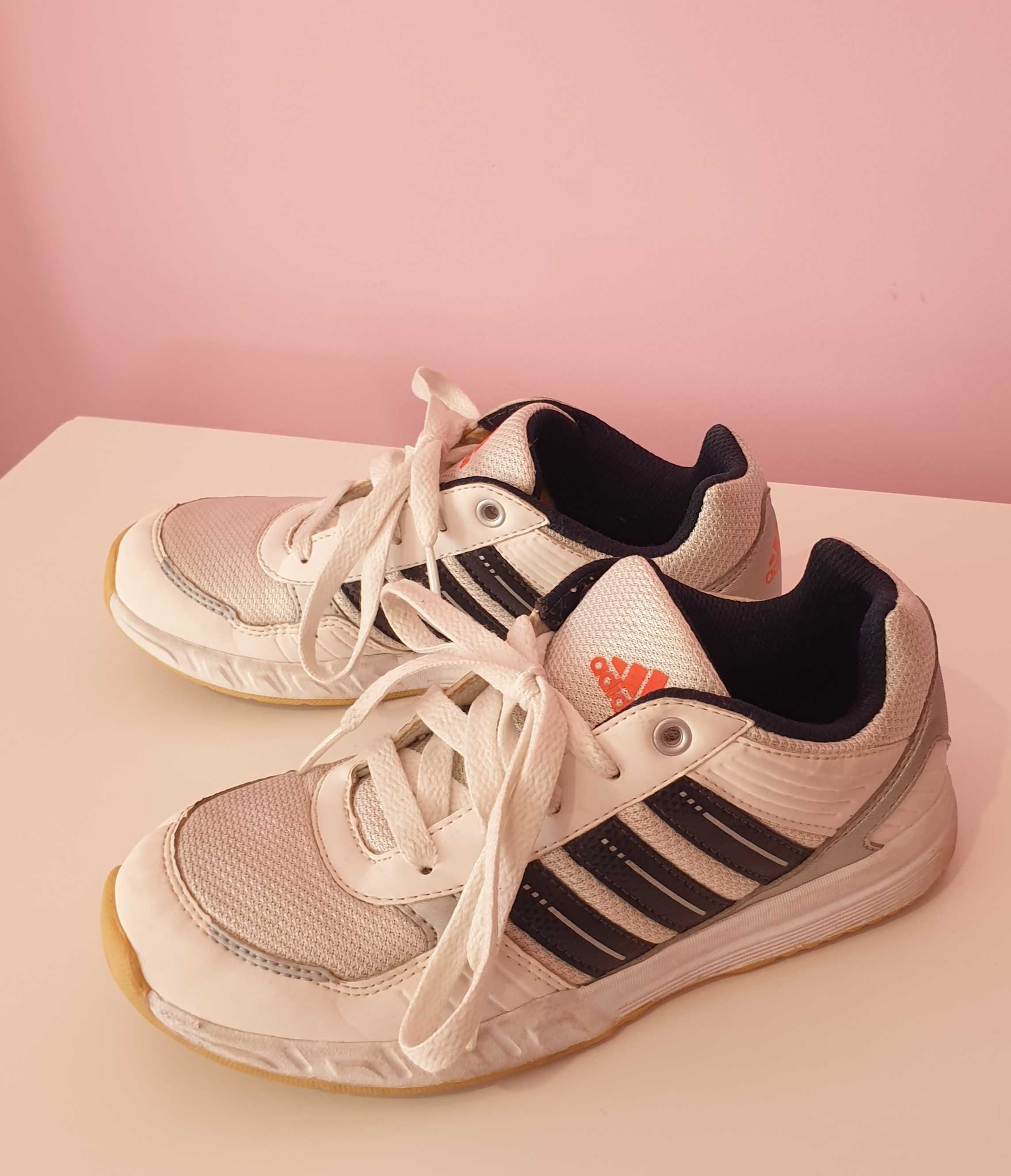 Adidas copii -marimea 33