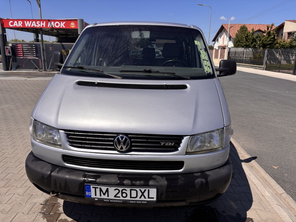 Vw t4 caravelle 9 locuri acv 102 cp an 2002
