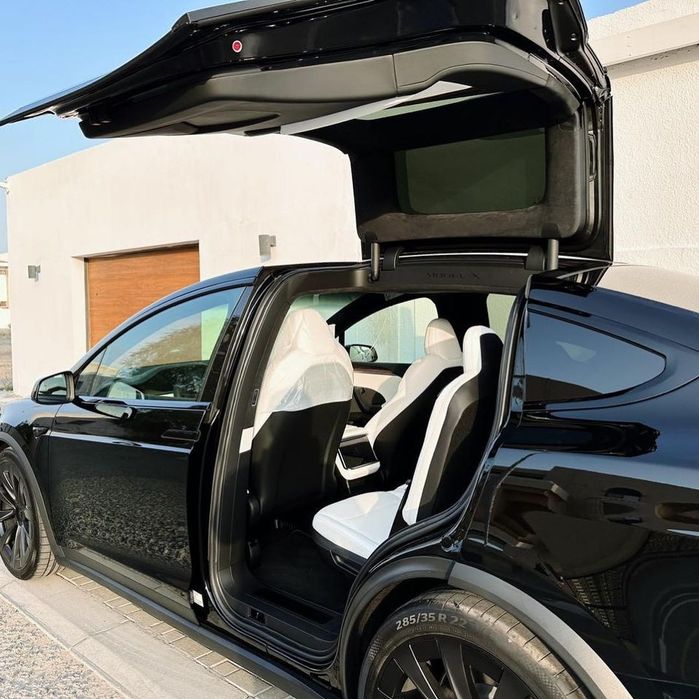 Tesla Model X 2023