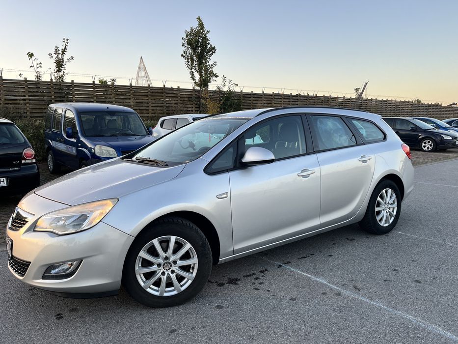Opel Astra J Sports Tourer