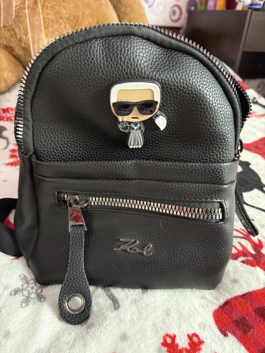 Дамски раници и чанти