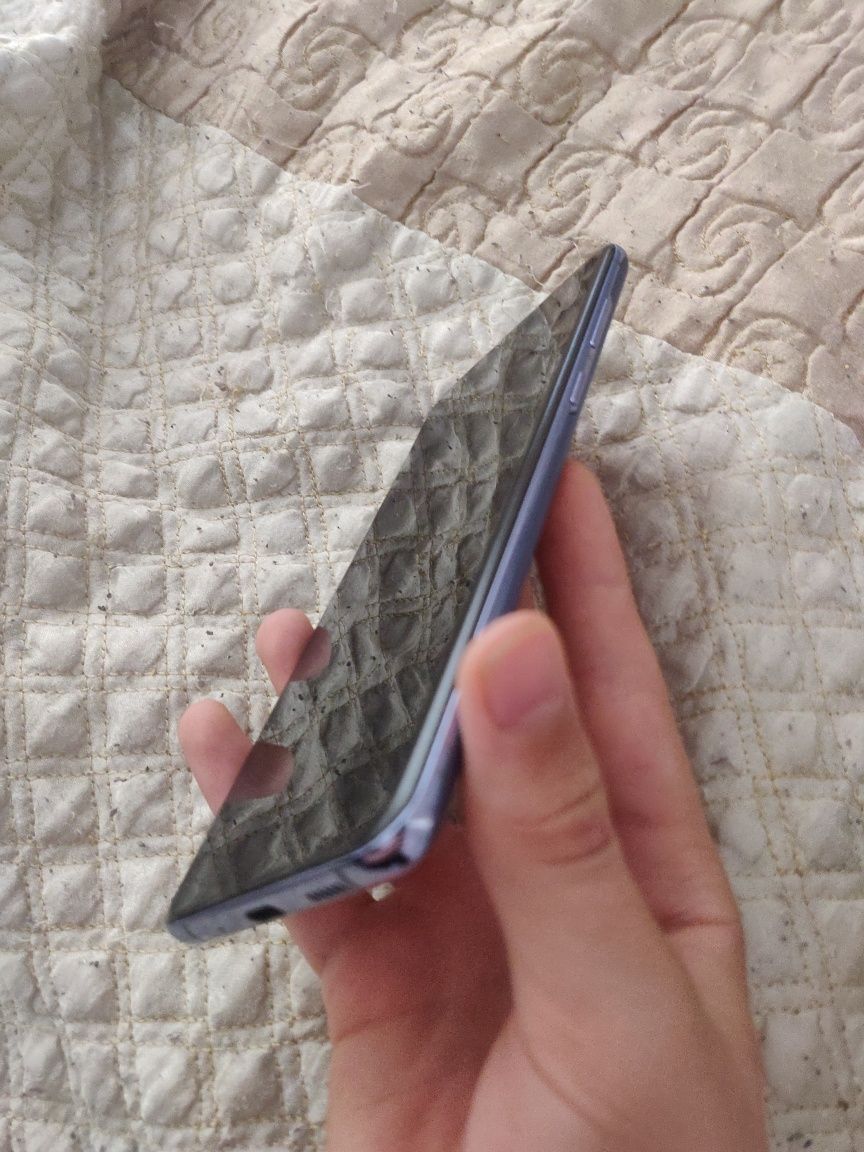 Продам samsung s20 plus BTS edition очень редкий