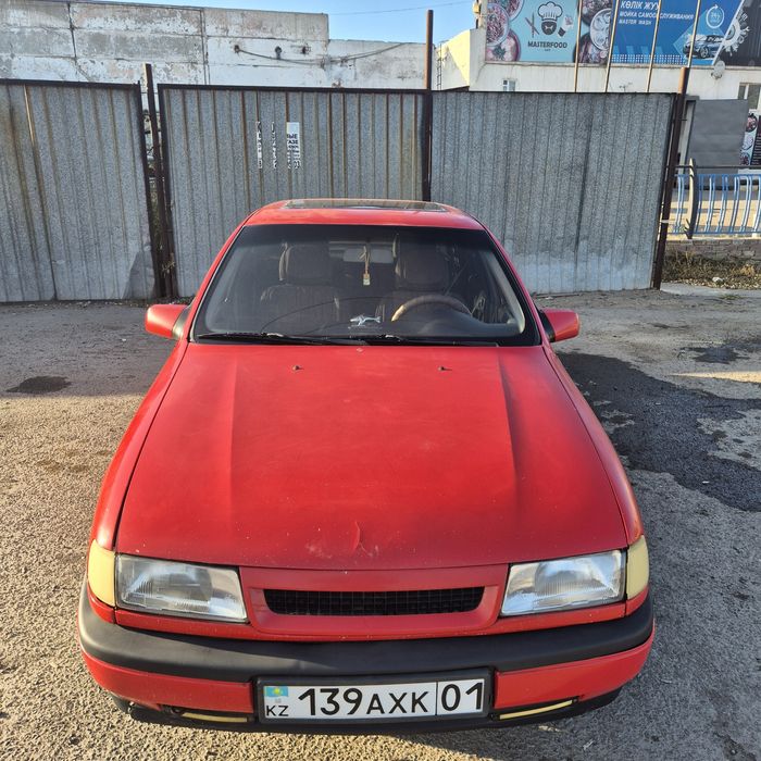 Машина opel vectra