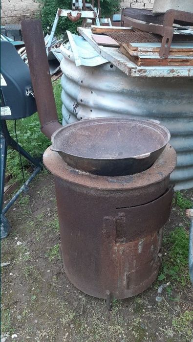 Продам чугунный казан и ошақ 20 л.