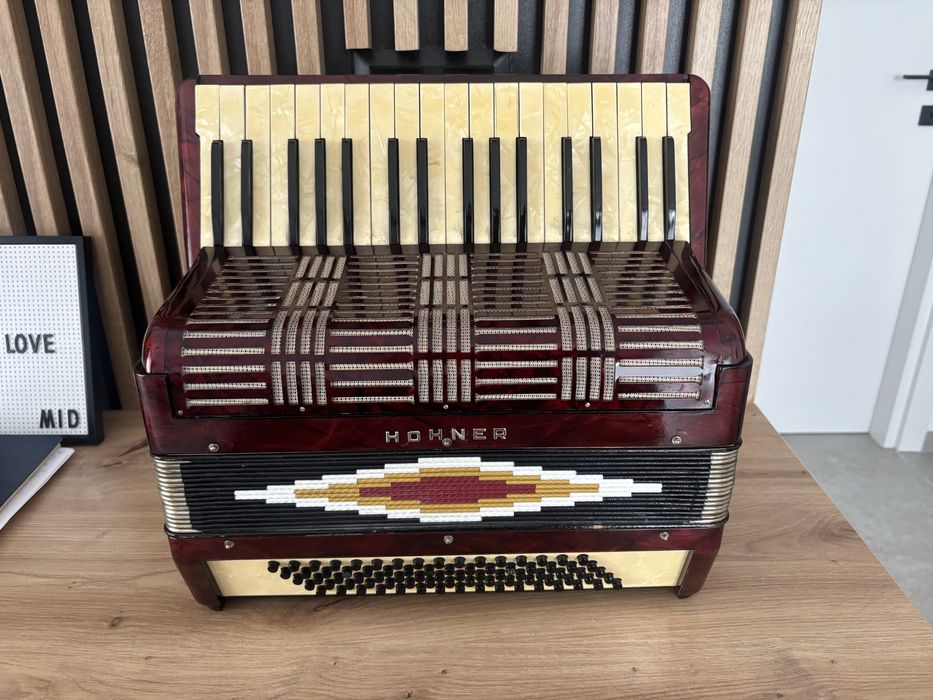 Acordeon Hohner Verdi 2 cu 80 de basi vergea