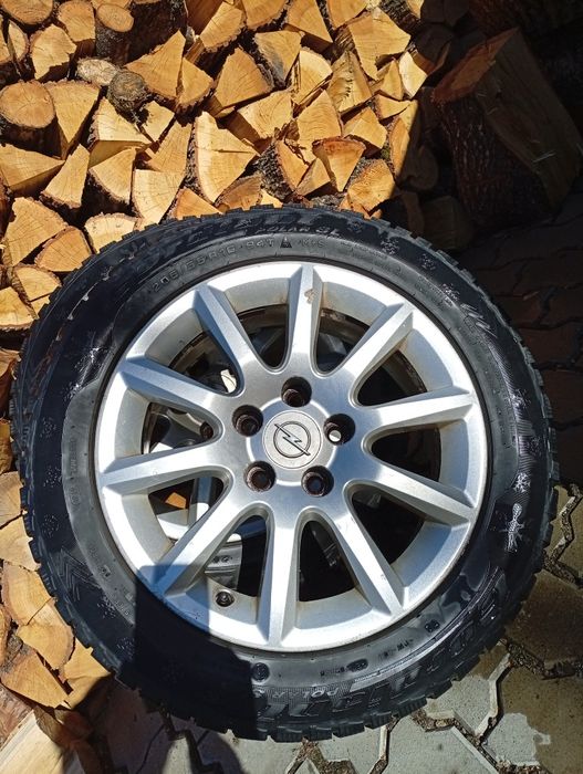 De vanzare anvelope iarna 205/55/16