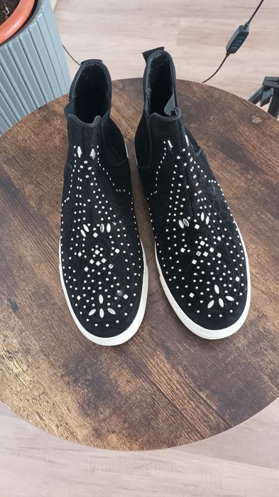 Vând incaltaminte femei