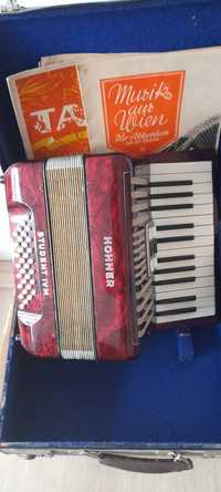 Acordeon Hohner student4..armonica H Lucia..