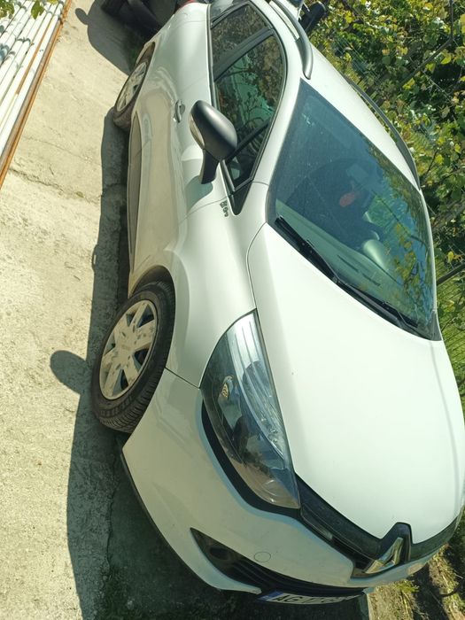 Vând Renault Clio 2013