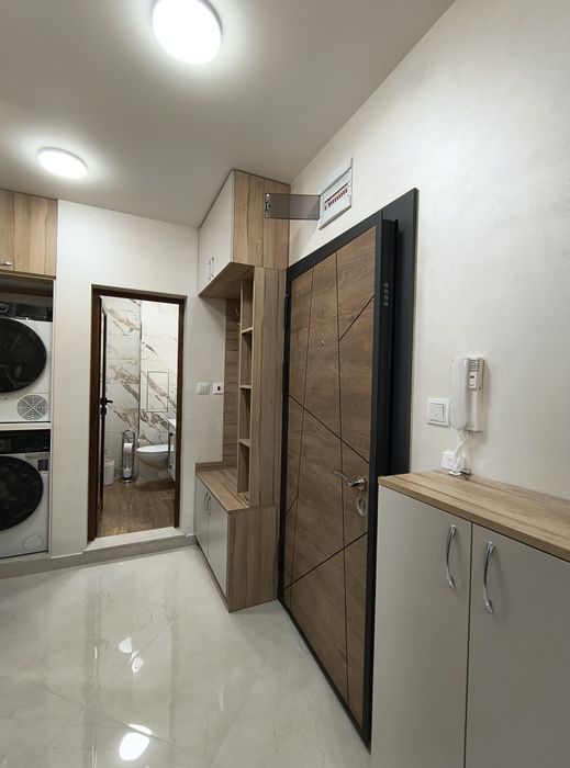 Дава се под наем Тристаен апартамент в Пловдив, Южен - 92 кв.м за 612 € - Снимка #8