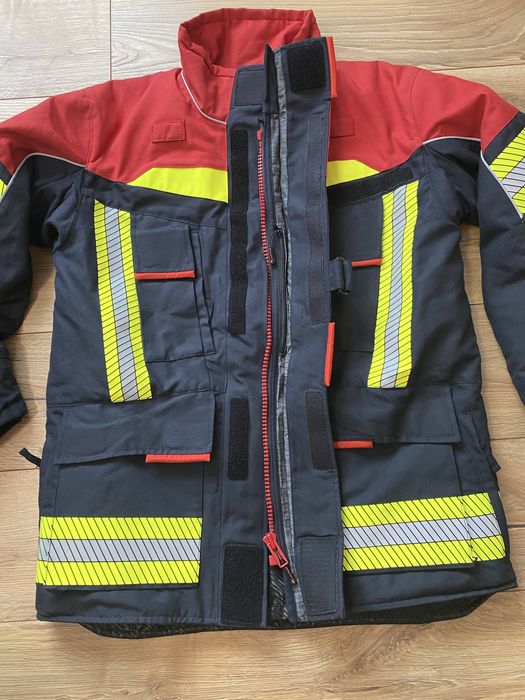 ROSENBAUER-jacheta , impecabila, profesionala, pt pompieri, size 48/50