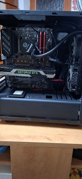 PC Intel i7 8700 k / MSI Z 390 A Pro ddr 4/Gigabite GTX 6Gb